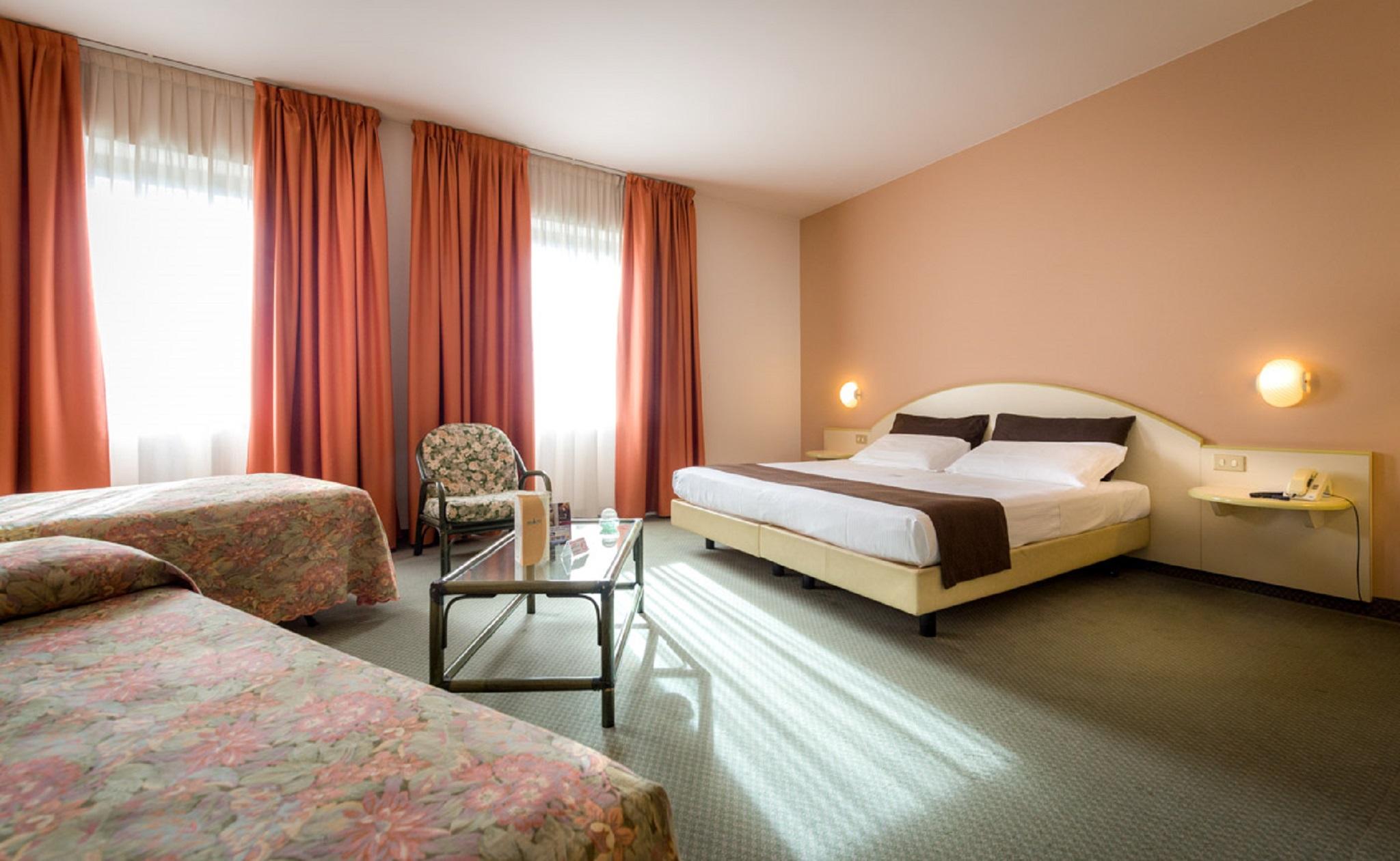 Hotel Des Alpes Rosta Esterno foto