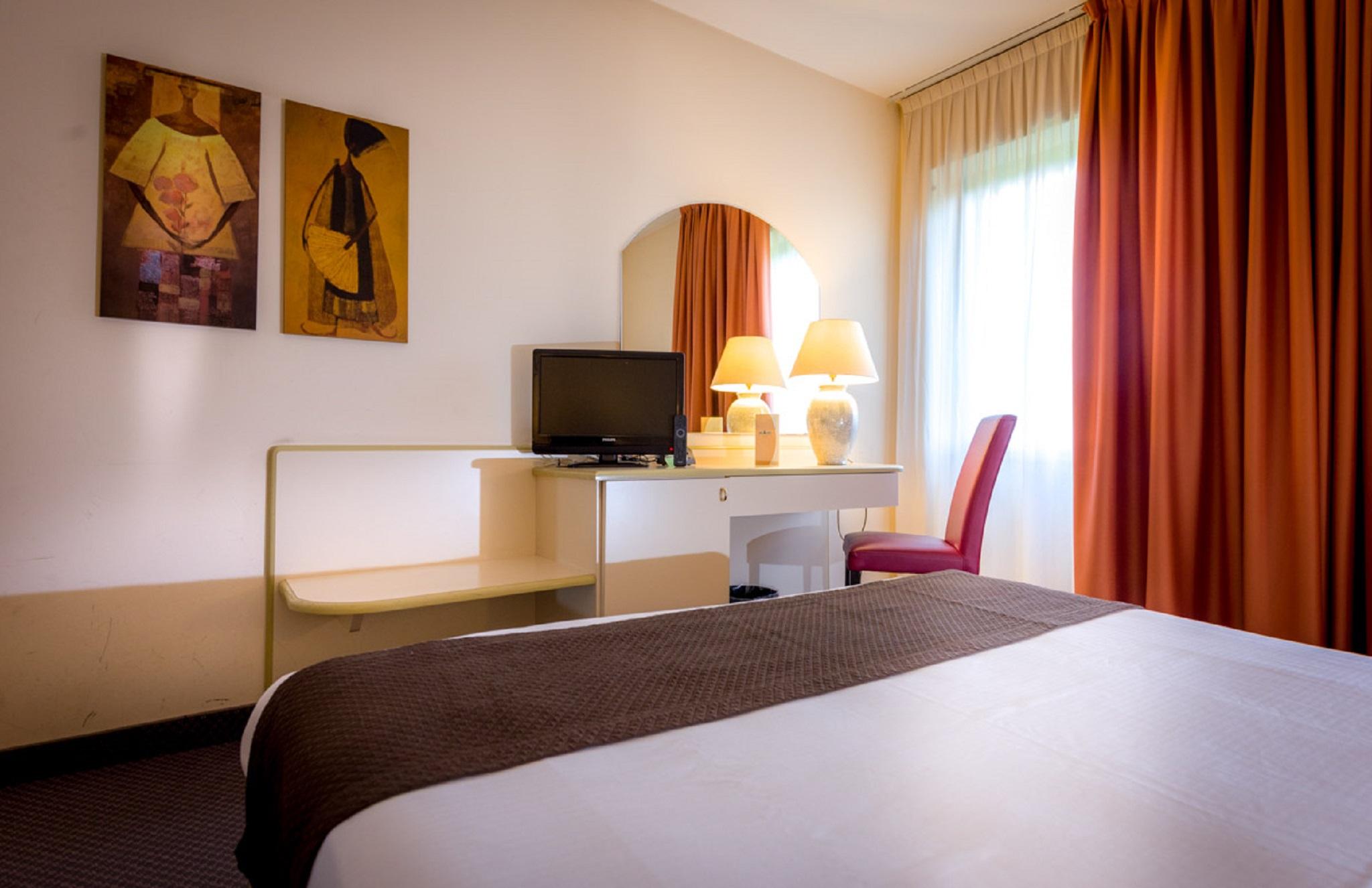 Hotel Des Alpes Rosta Esterno foto