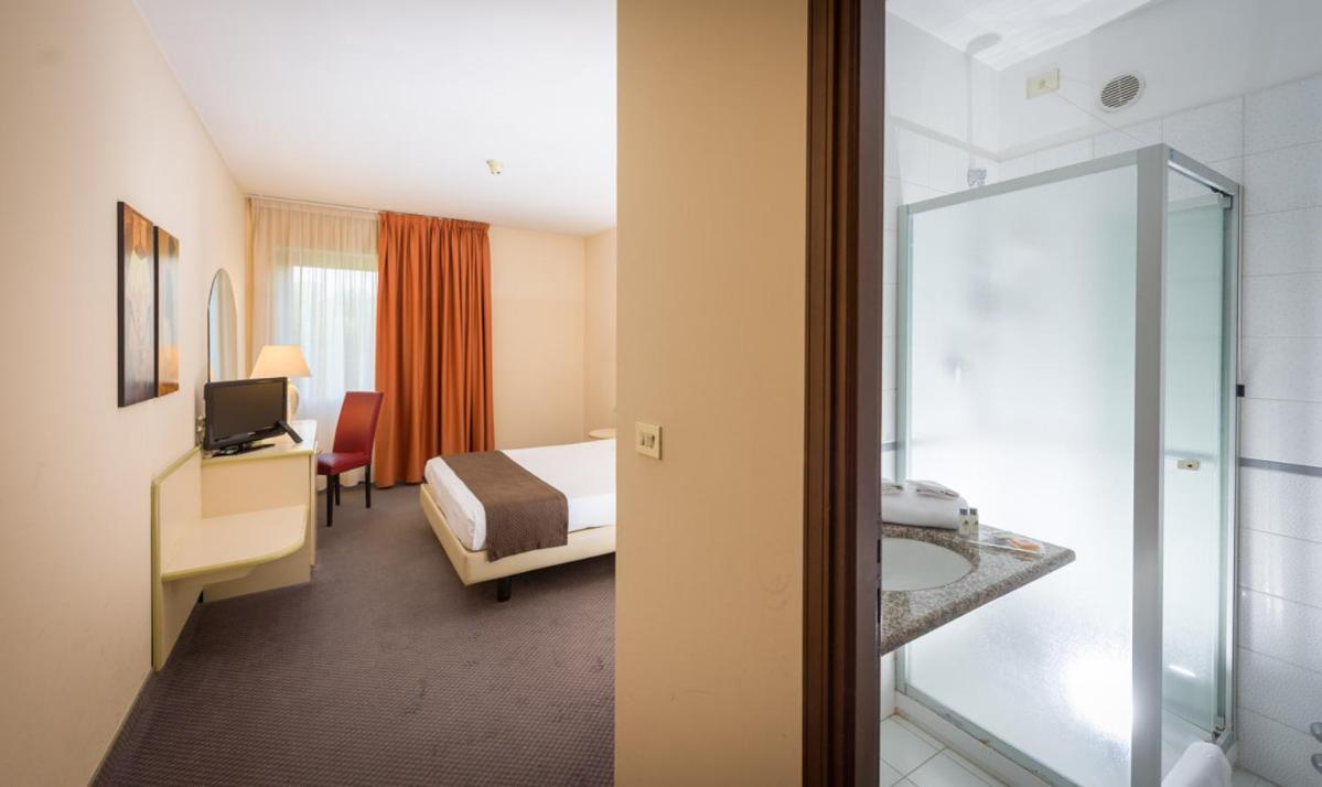 Hotel Des Alpes Rosta Esterno foto